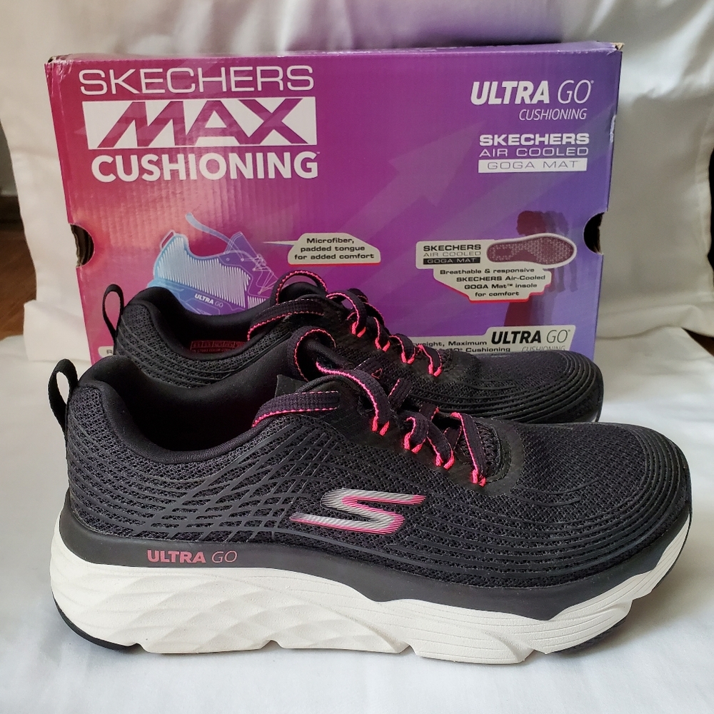 Skechers Max Cushioning Running Shoe
